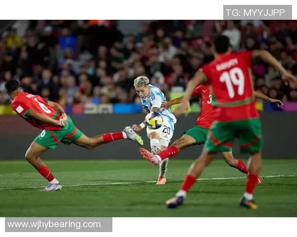 中超-海港客场1-0英博3连冠 加布开场4分钟闪击